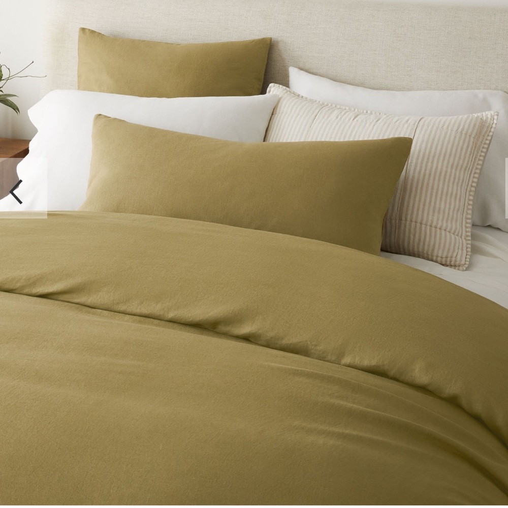 West Elm Sage European Linen Olive Green Duvet Cover - Cedar Full/Queen. NWT